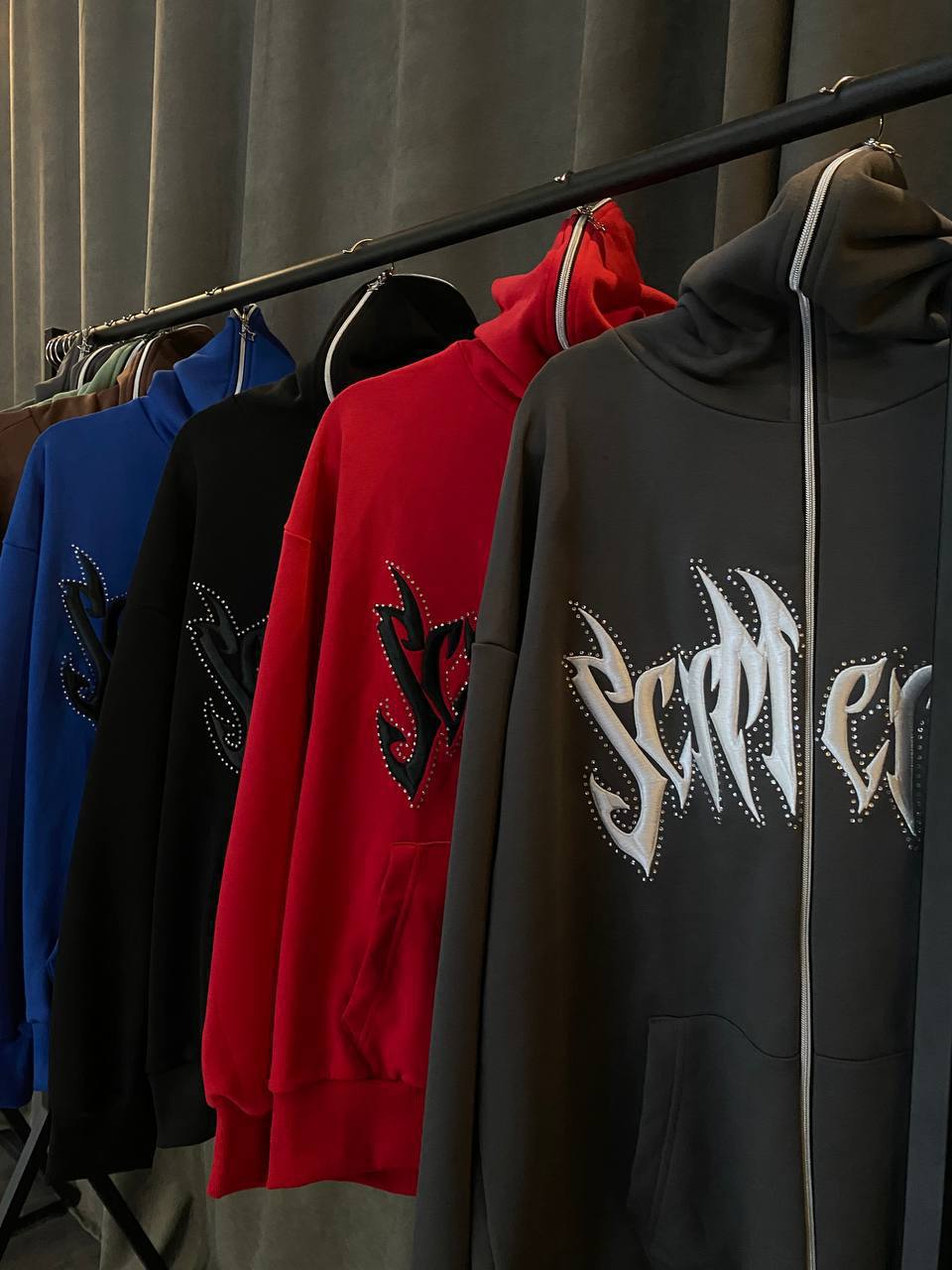 Scr merch зип